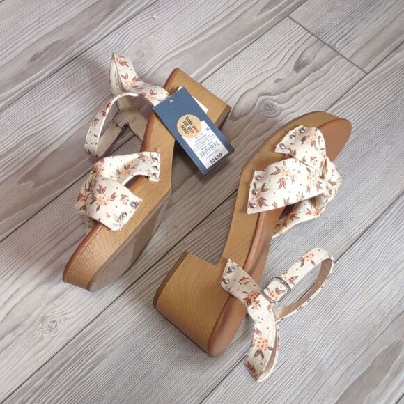 (43-2177) Women's Eleanor Heels - Universal Thread Cream 11 - Picture 5 of 11